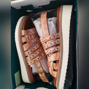 Roan by Bed Stu woman's sandle